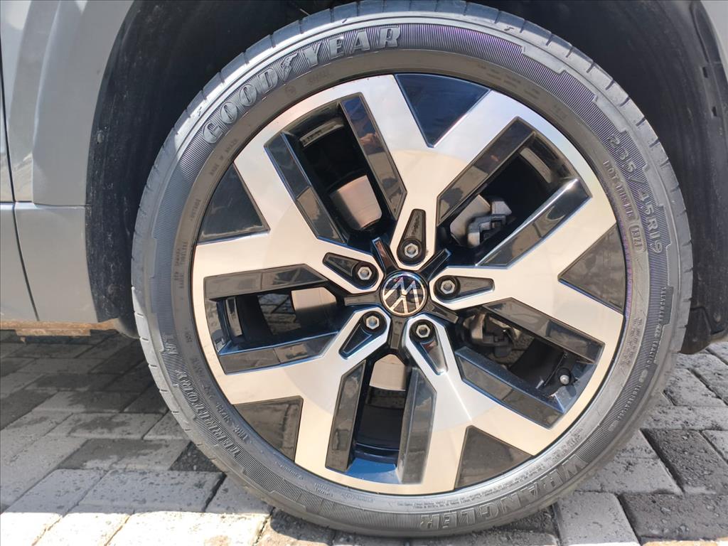 TAOS 1.4 250 TSI TOTAL FLEX HIGHLINE AUTOMÁTICO9