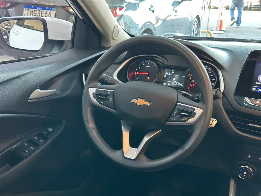 ONIX PLUS 1.0 TURBO FLEX PREMIER AUTOMÁTICO5