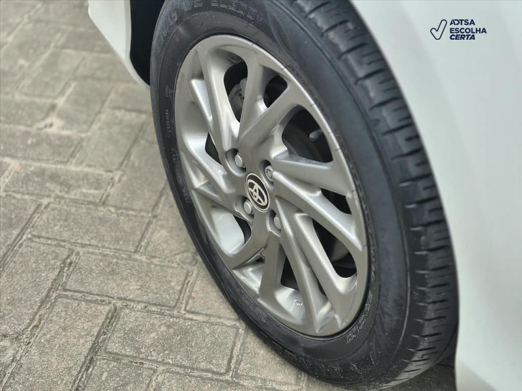 Toyota YARIS 2024