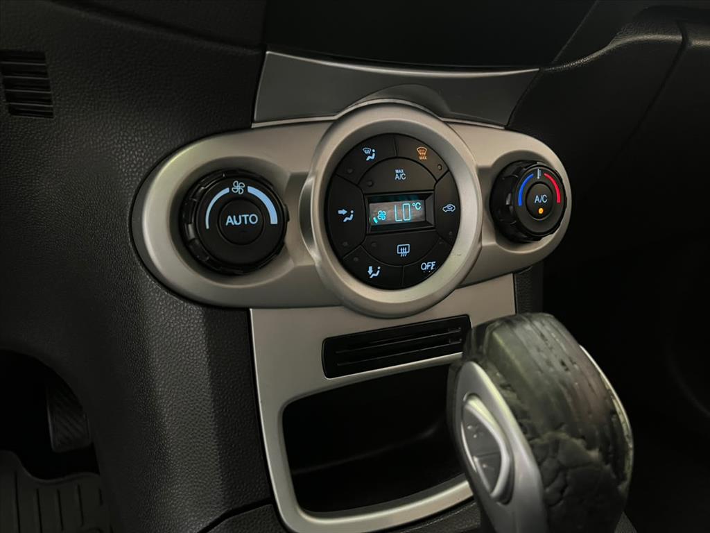 FIESTA 1.6 SE HATCH 16V FLEX 4P AUTOMÁTICO12
