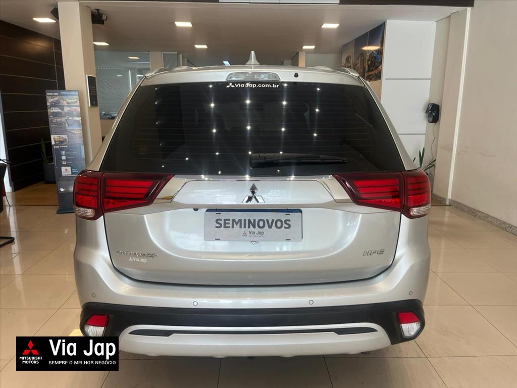 Mitsubishi-OUTLANDER-2.0 MIVEC GASOLINA HPE AUTOMÁTICO