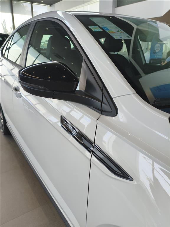 VIRTUS 1.4 250 TSI EXCLUSIVE AUTOMÁTICO4