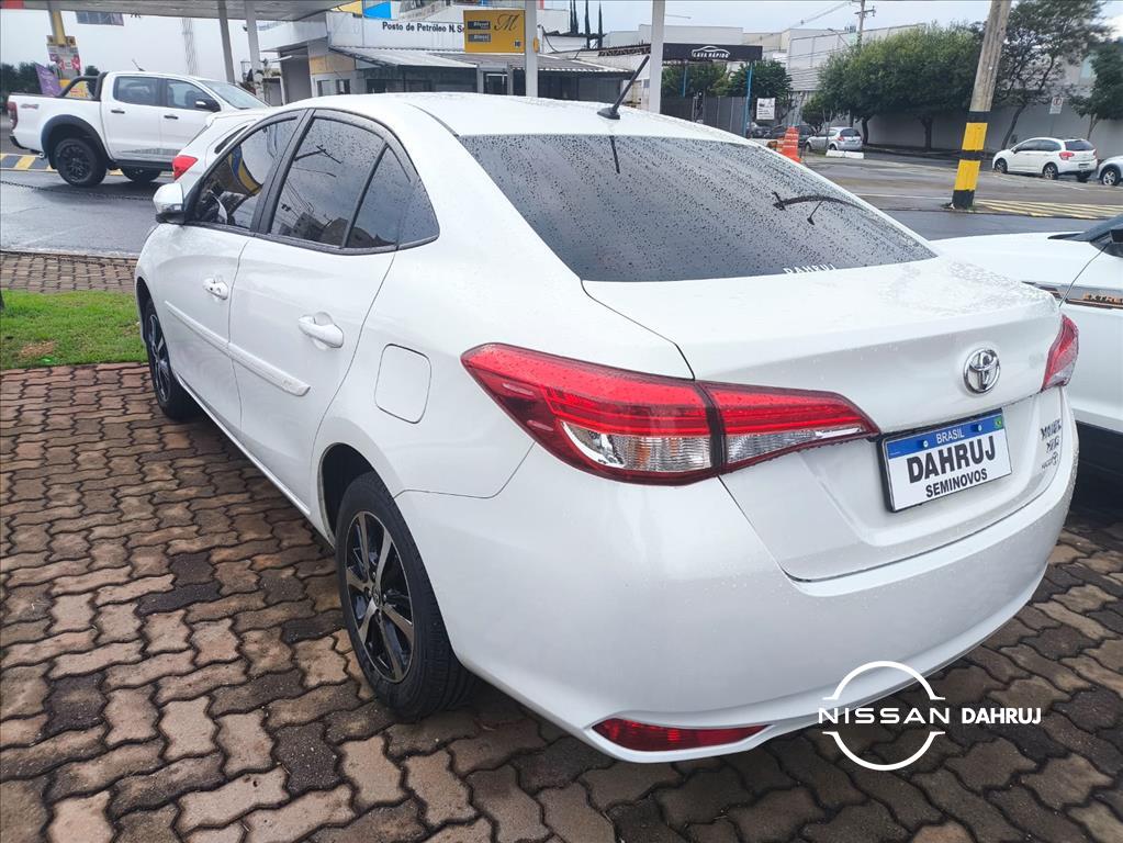YARIS 1.5 16V FLEX SEDAN XLS CONNECT MULTIDRIVE13