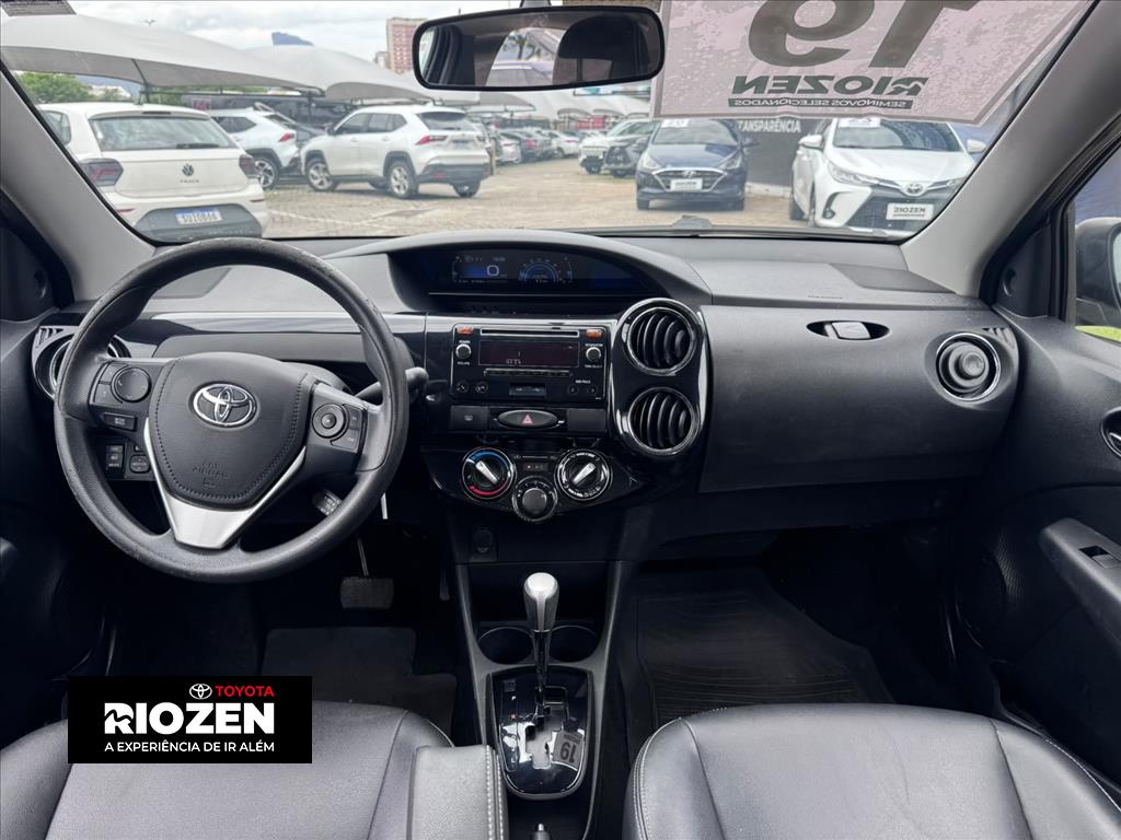 ETIOS 1.5 X PLUS SEDAN 16V FLEX 4P AUTOMÁTICO6