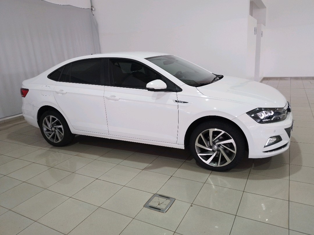 Volkswagen-VIRTUS-1.0 200 TSI HIGHLINE AUTOMÁTICO