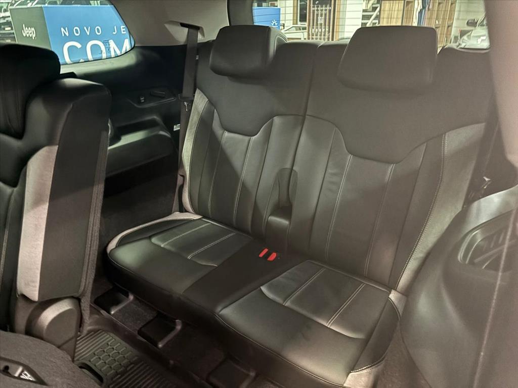 COMMANDER 1.3 T270 TURBO MHEV LIMITED AT67