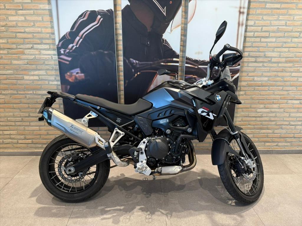 900 GS