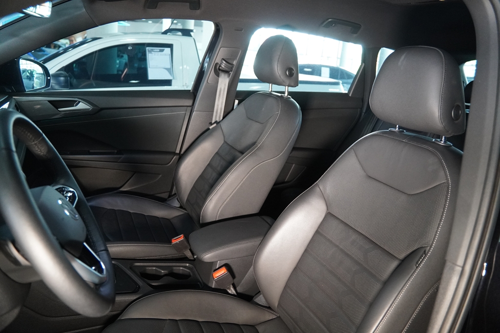 TAOS 1.4 250 TSI TOTAL FLEX HIGHLINE AUTOMÁTICO12