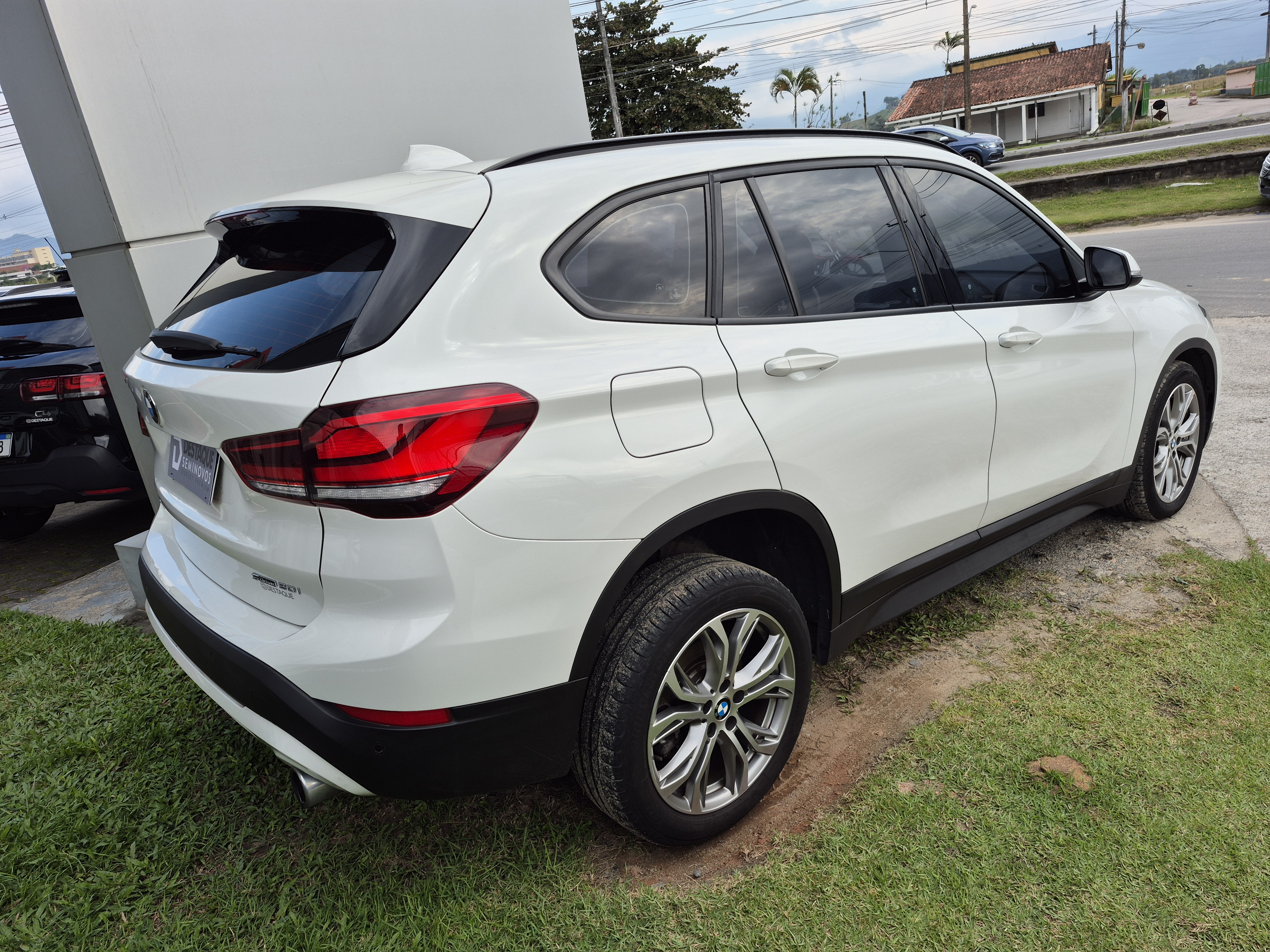 Foto ilustrativa do carro