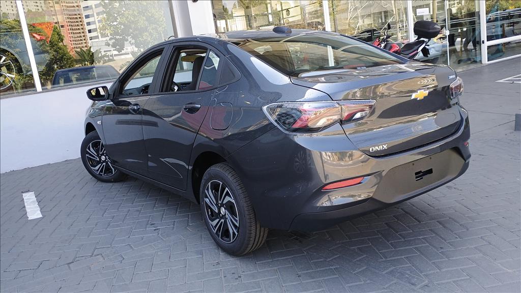 ONIX PLUS 1.0 TURBO FLEX AUTOMÁTICO5
