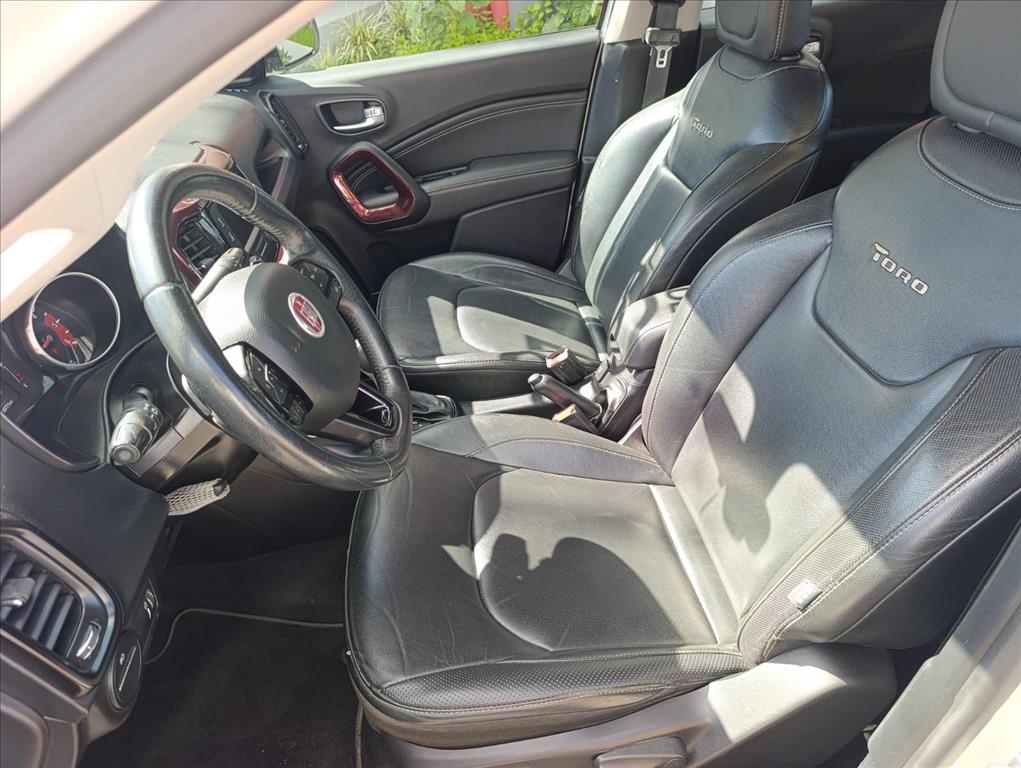 TORO 1.8 16V EVO FLEX FREEDOM AT65