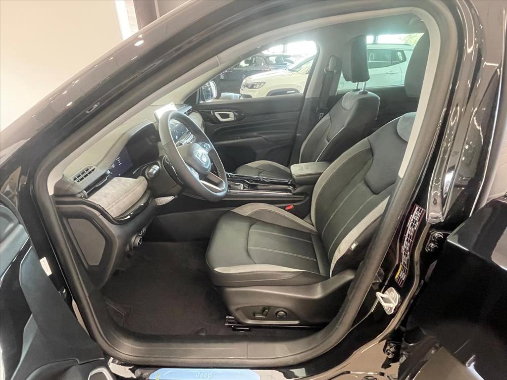 COMMANDER 1.3 T270 TURBO FLEX LIMITED AT6 COMMANDER 1.3 T270 TURBO FLEX LIMITED AT6
