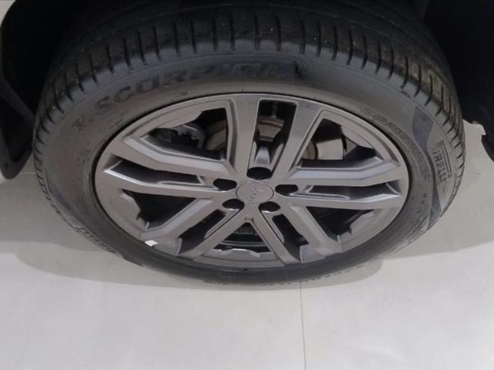 COMMANDER 1.3 T270 TURBO FLEX OVERLAND AT66