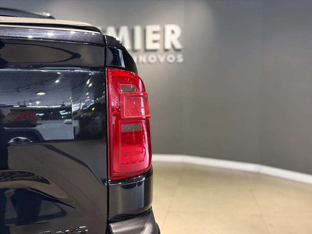 RAMPAGE 2.0 TURBO DIESEL LARAMIE 4X4 AUTOMÁTICO11