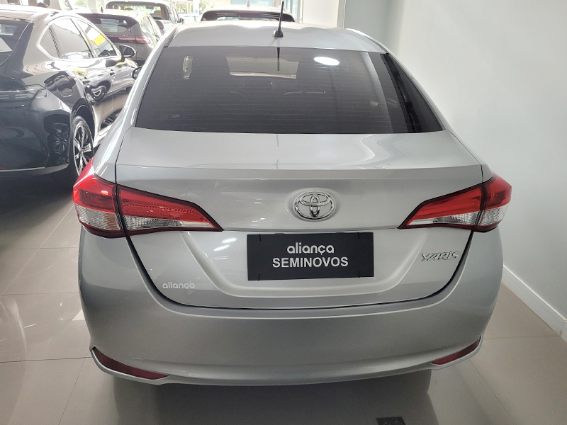 YARIS 1.5 16V FLEX SEDAN XL MULTIDRIVE4