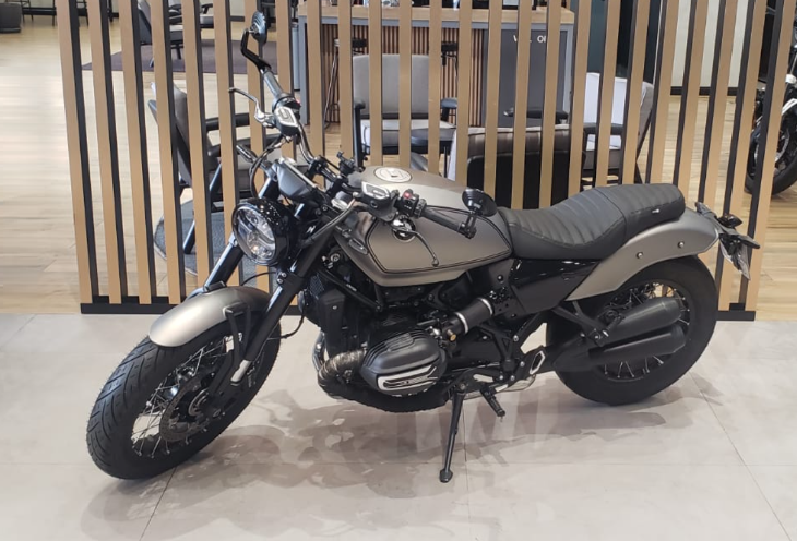 BMW Motorrad-R-12 CRUISE