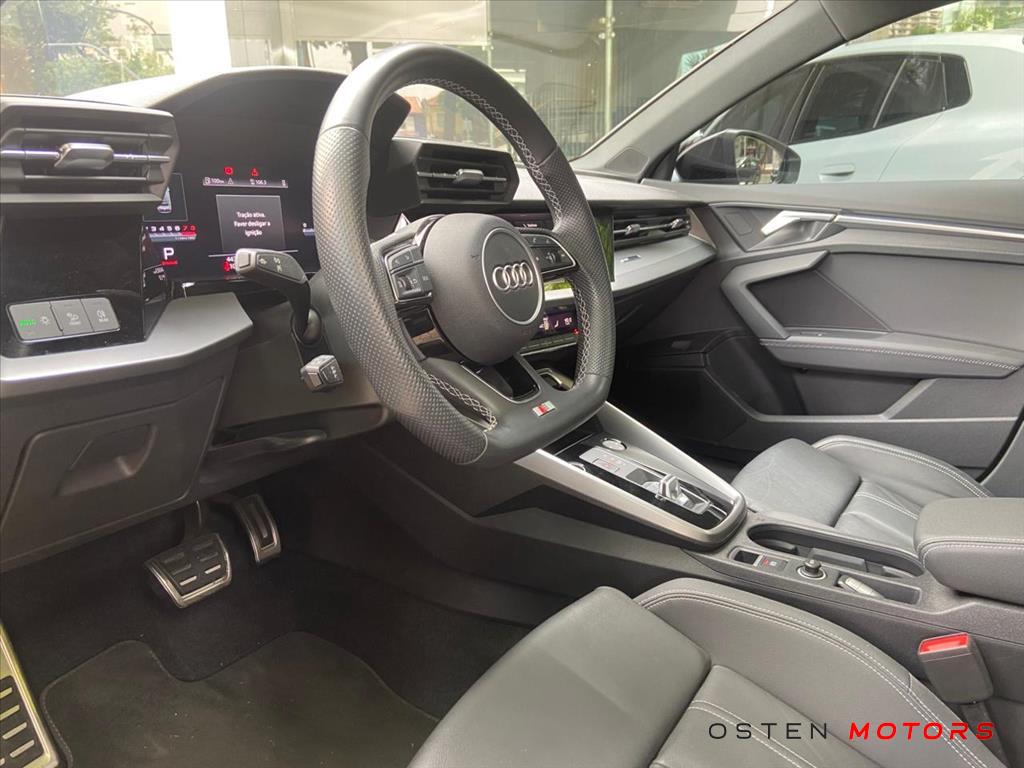 Audi-A3-2.0 40 TFSI MHEV SEDAN PERFORMANCE BLACK S-TRONIC