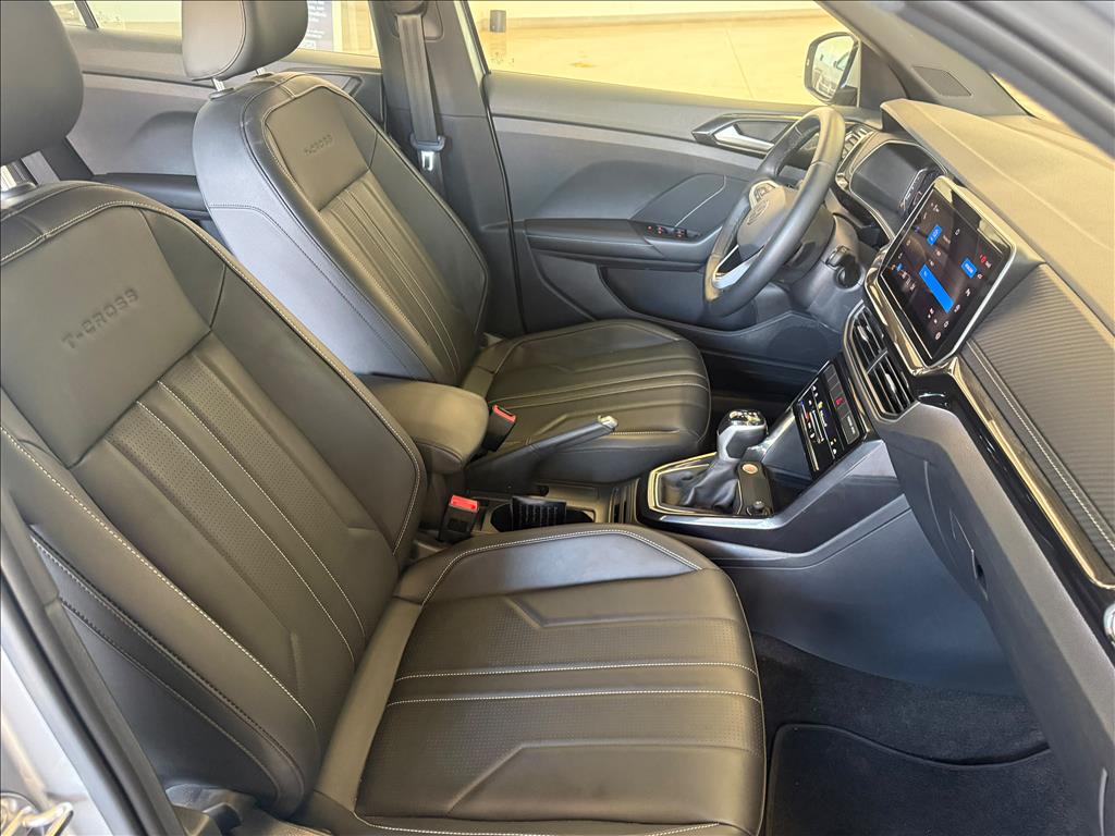 T-CROSS 1.4 250 TSI TOTAL FLEX HIGHLINE AUTOMÁTICO10