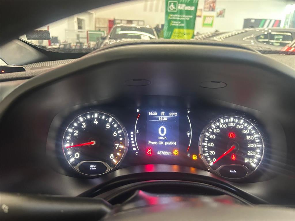 RENEGADE 1.8 16V FLEX 4P AUTOMÁTICO12