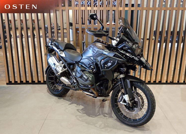 1250 GS PREMIUM TRIPLE BLACK
