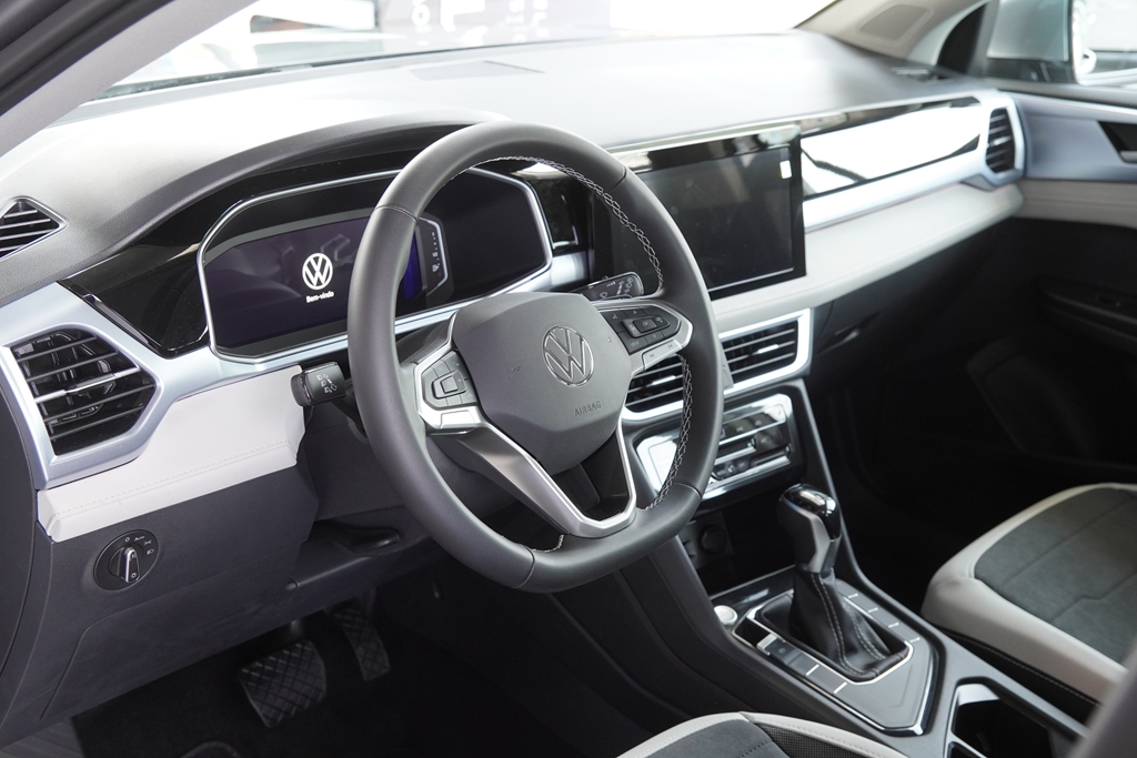 TAOS 1.4 250 TSI TOTAL FLEX COMFORTLINE AUTOMÁTICO12