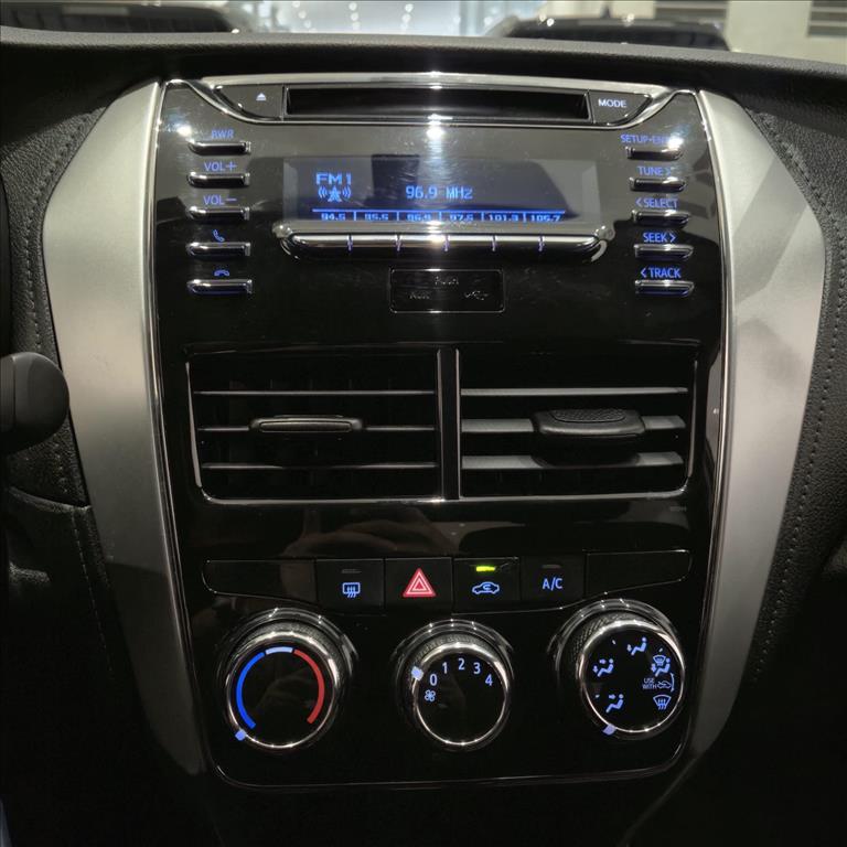 YARIS 1.5 16V FLEX SEDAN XL MULTIDRIVE7