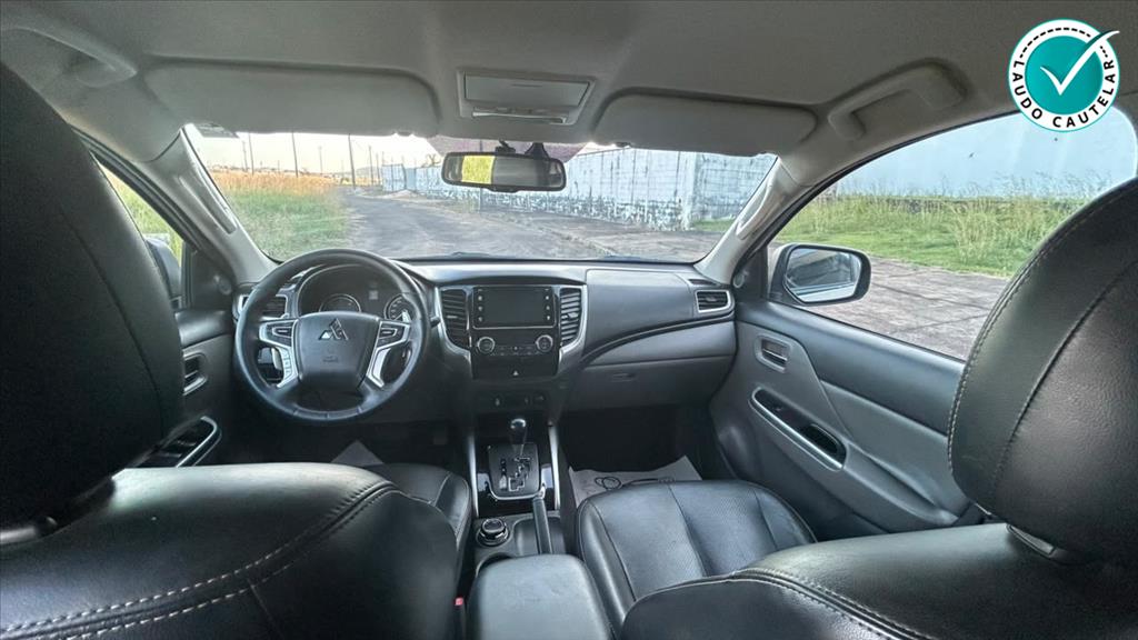 L200 TRITON 2.4 16V TURBO DIESEL SPORT HPE-S CD 4P 4X4 AUTOMÁTICO10