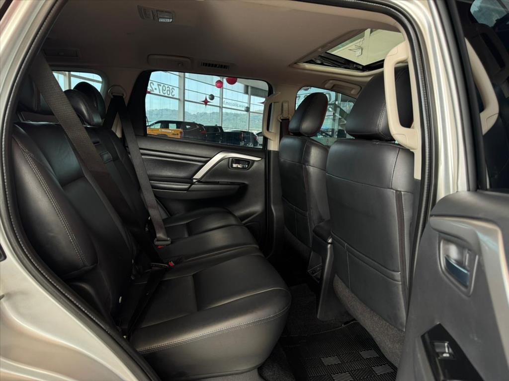 Mitsubishi-PAJERO SPORT-2.4 16V MIVEC TURBO DIESEL HPE-S AWD AUTOMÁTICO