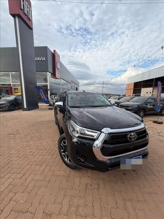 HILUX 2.8 D-4D TURBO DIESEL CD SRX 4X4 AUTOMÁTICO0