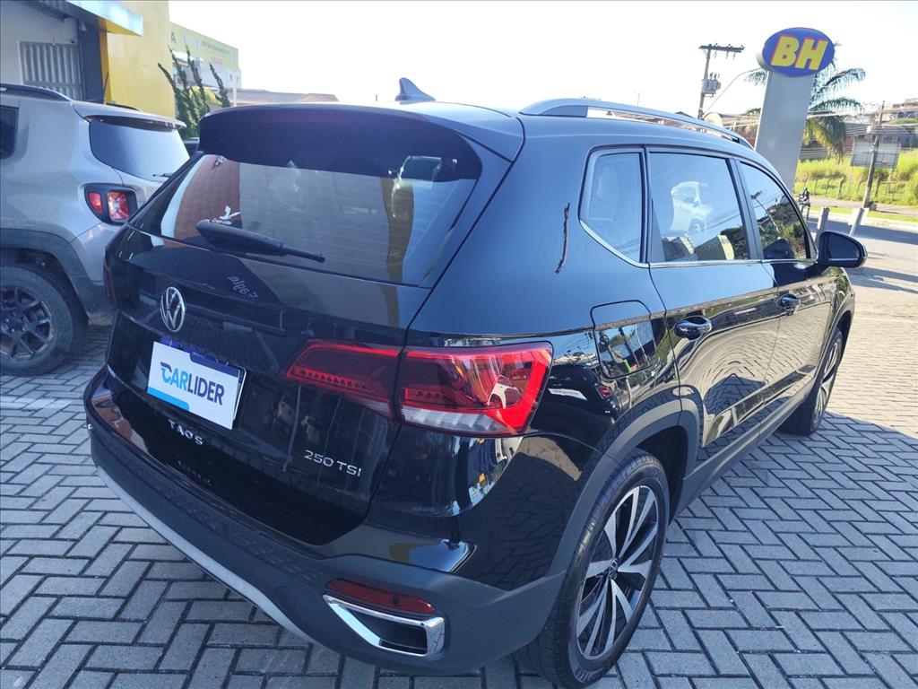 TAOS 1.4 250 TSI TOTAL FLEX HIGHLINE AUTOMÁTICO12