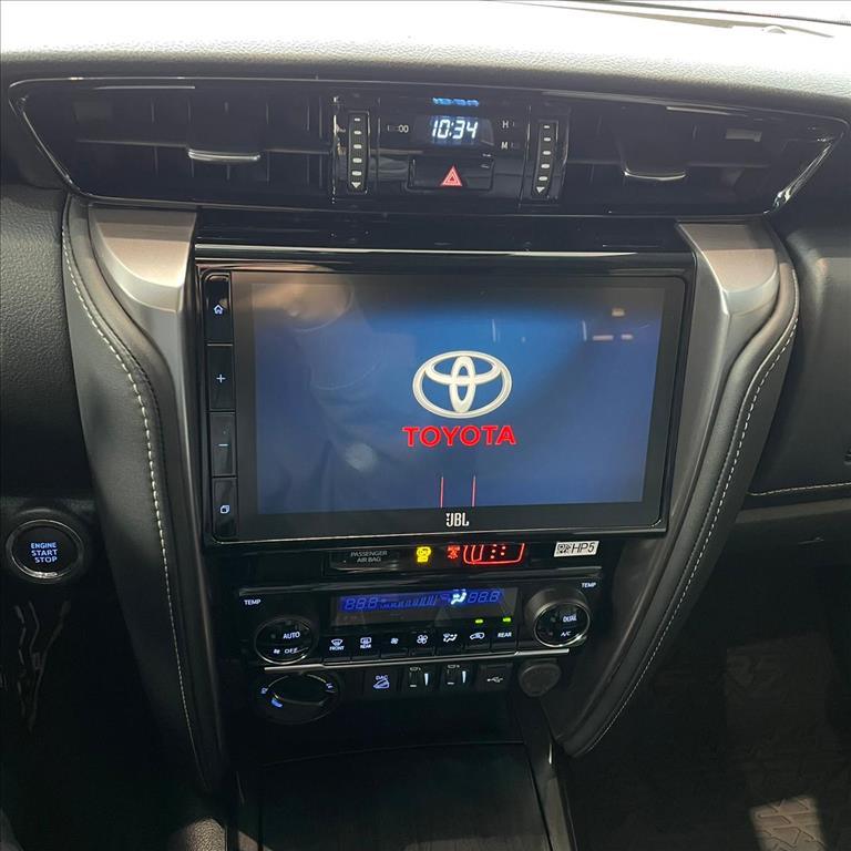 HILUX SW4 2.8 D-4D TURBO DIESEL SRX PLATINUM 7L 4X4 AUTOMÁTICO11
