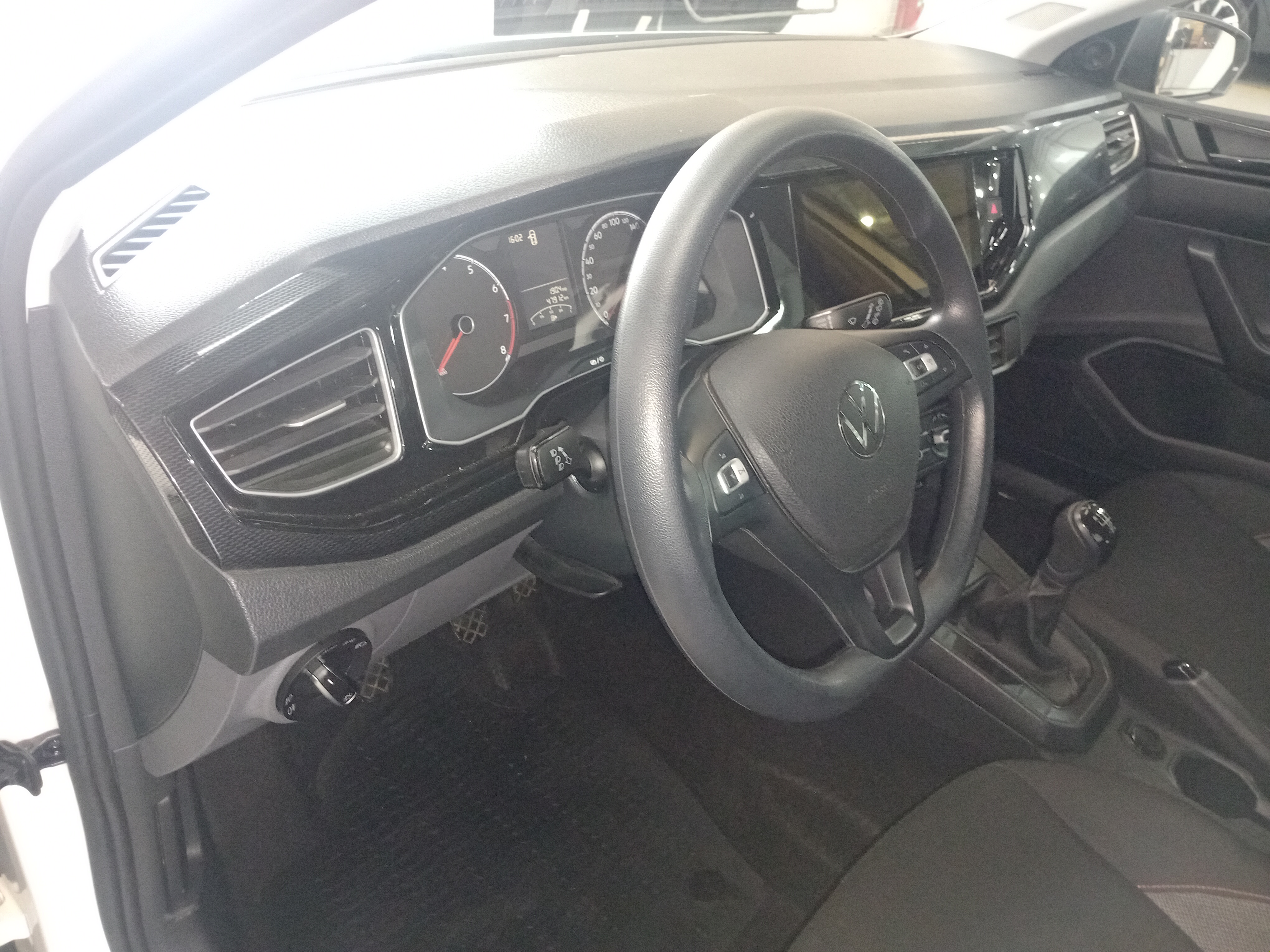 POLO 1.0 MPI TRACK MANUAL4