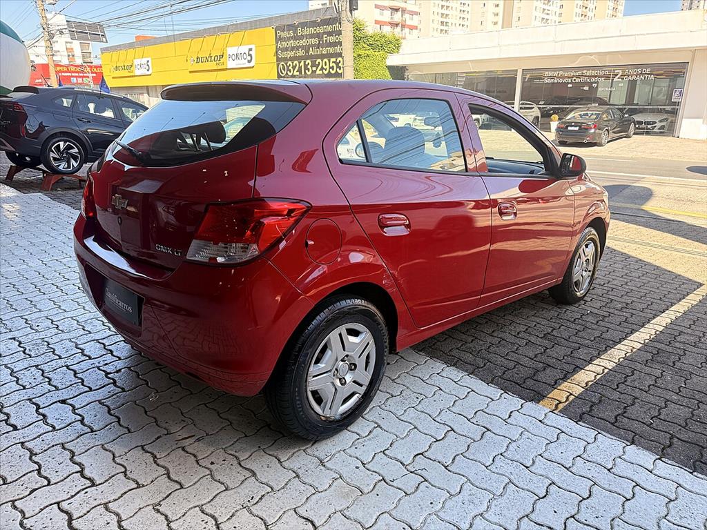 Chevrolet Onix - 1.0 MPFI LT 8V FLEX 4P MANUAL