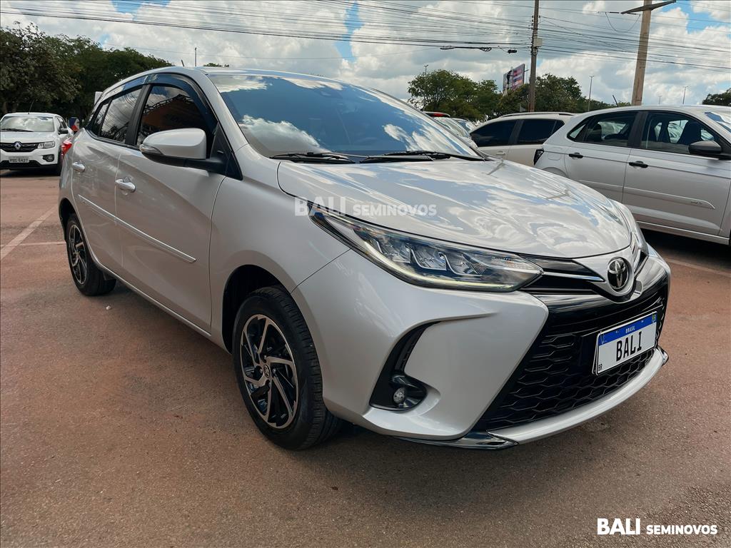 YARIS 1.5 16V FLEX XLS CONNECT MULTIDRIVE1