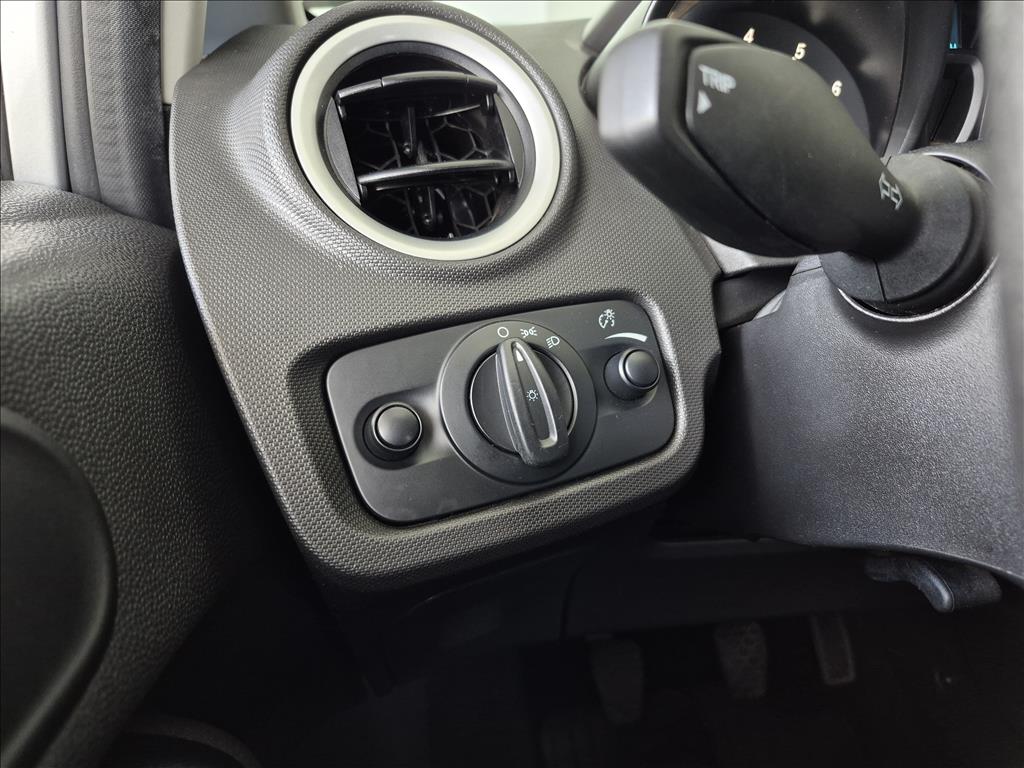 FIESTA 1.6 SE HATCH 16V FLEX 4P MANUAL13
