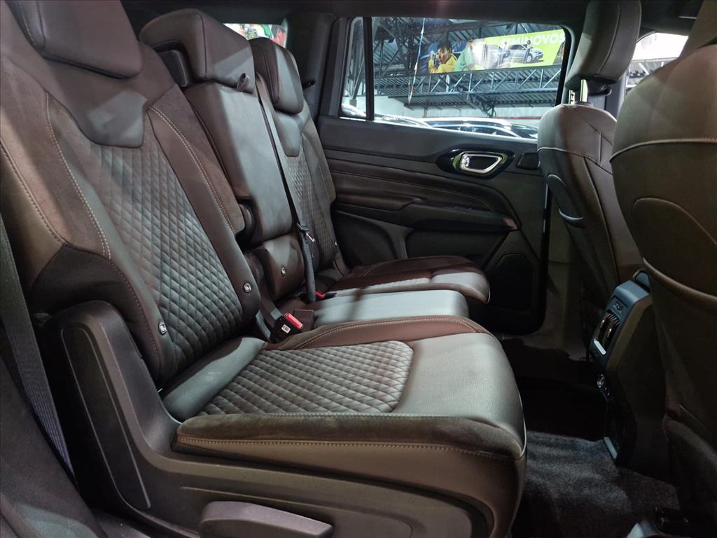 COMMANDER 2.2 TURBO DIESEL OVERLAND AT99