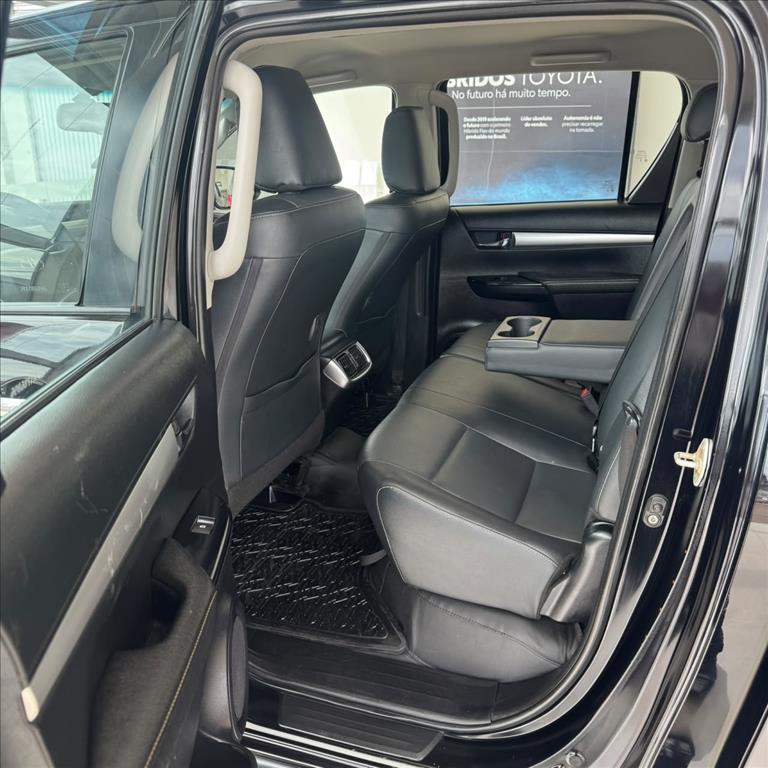 HILUX 2.8 D-4D TURBO DIESEL CD SRV 4X4 AUTOMÁTICO13