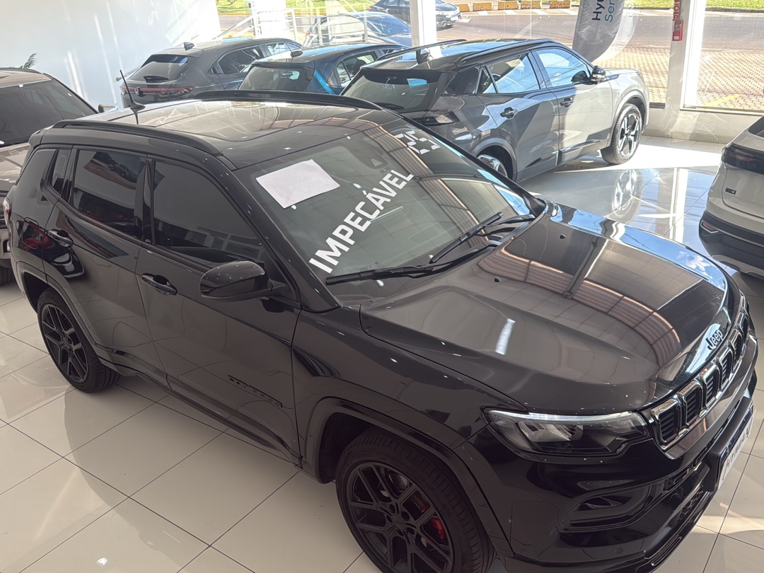 COMPASS 2.0 HURRICANE 4 TURBO GASOLINA BLACKHAWK AT96