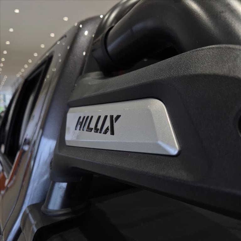 HILUX 2.8 D-4D TURBO DIESEL CD SRV 4X4 AUTOMÁTICO17