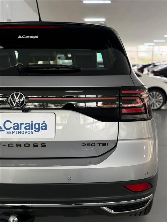 T-CROSS 1.4 250 TSI TOTAL FLEX HIGHLINE AUTOMÁTICO16