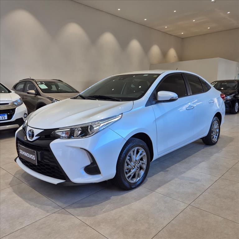 YARIS 1.5 16V FLEX SEDAN XS MULTIDRIVE2