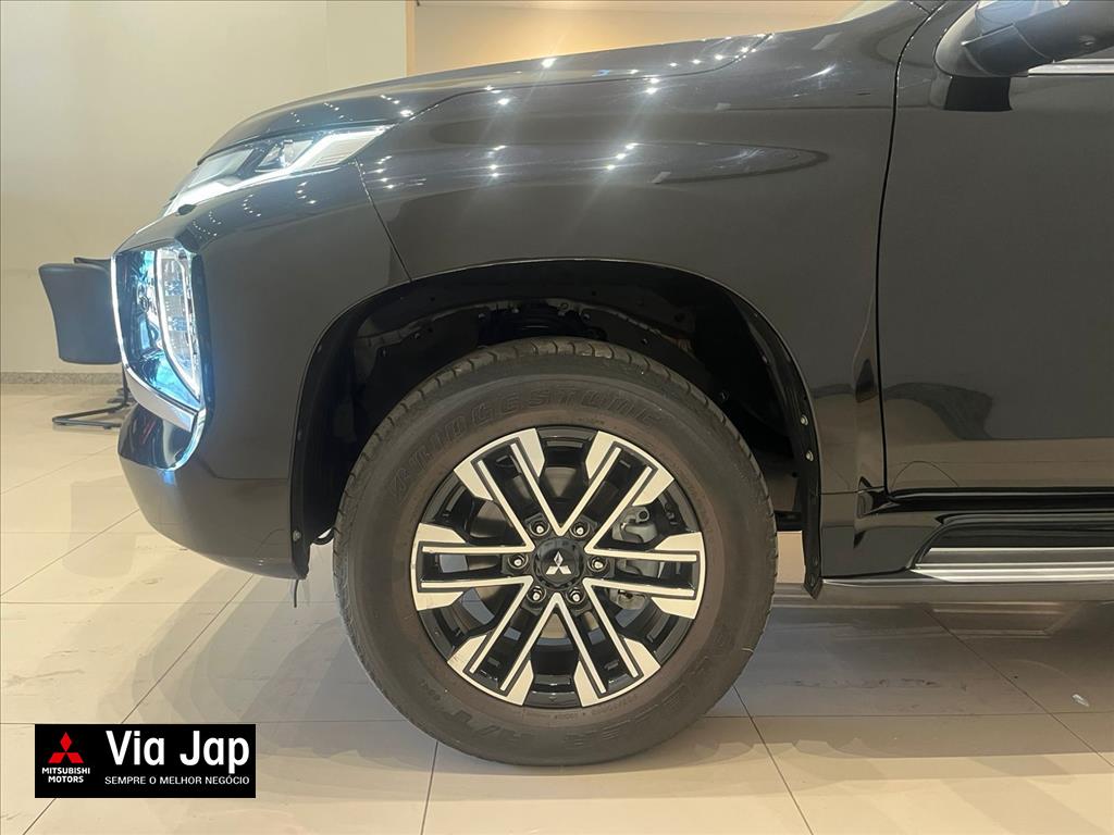 Mitsubishi-PAJERO SPORT-2.4 16V MIVEC TURBO DIESEL HPE-S AWD AUTOMÁTICO