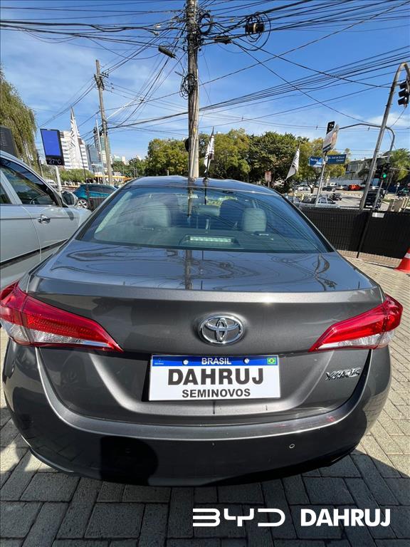 YARIS 1.5 16V FLEX SEDAN XL LIVE MULTIDRIVE11