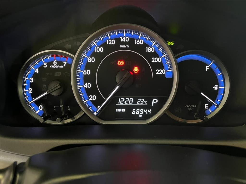 YARIS 1.5 16V FLEX SEDAN XL LIVE MULTIDRIVE7