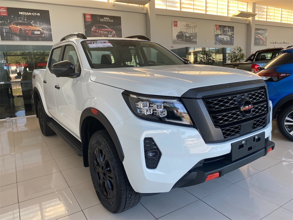 FRONTIER 2.3 16V TURBO DIESEL PRO4X CD 4X4 AUTOMÁTICO FRONTIER 2.3 16V TURBO DIESEL PRO4X CD 4X4 AUTOMÁTICO
