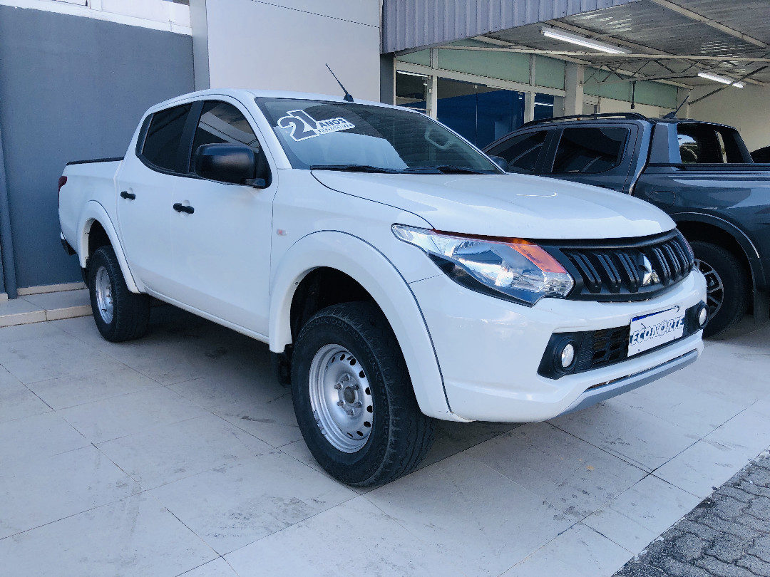 L200 TRITON 2.4 16V TURBO DIESEL GL CD 4X4 MANUAL2