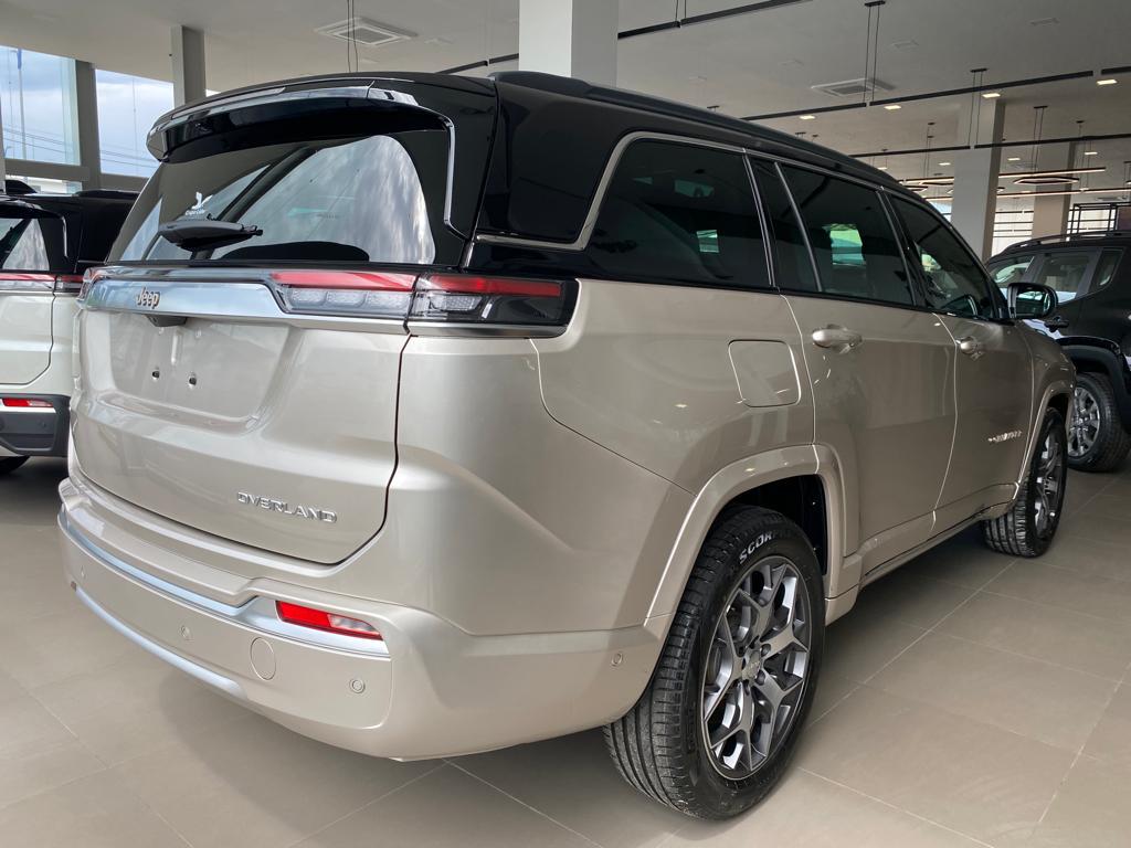 COMMANDER 1.3 T270 TURBO FLEX OVERLAND AT6 COMMANDER 1.3 T270 TURBO FLEX OVERLAND AT6