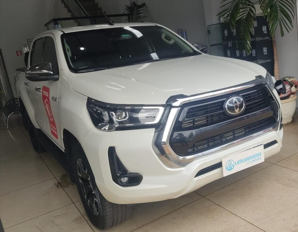 HILUX 2.8 D-4D TURBO DIESEL CD SRX 4X4 AUTOMÁTICO2