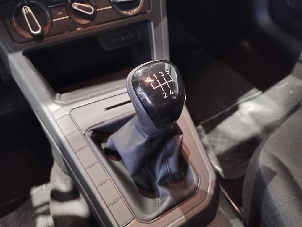 POLO 1.0 MPI TRACK MANUAL8