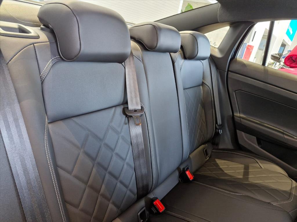 VIRTUS 1.4 250 TSI EXCLUSIVE AUTOMÁTICO9